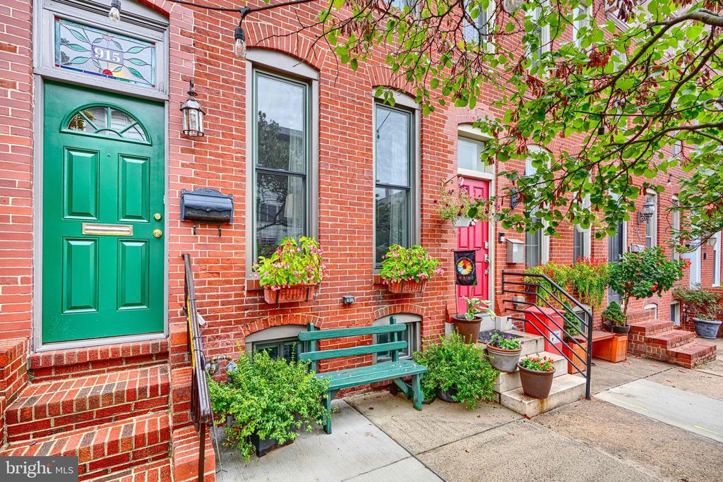 915 S EAST AVE S, Baltimore, MD 21224