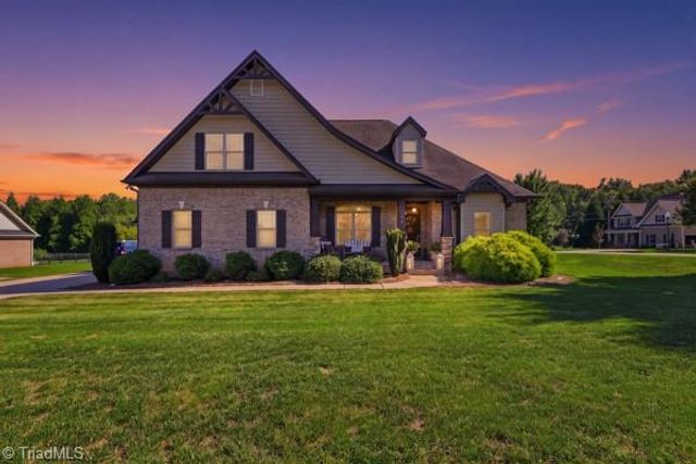 104 Tyler Court, Advance, NC 27006