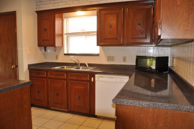 16454 Hickory Knoll Drive, Houston, TX 77059