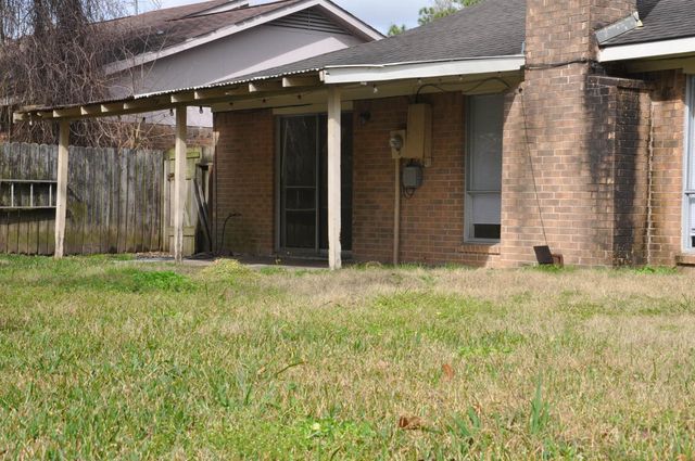 16454 Hickory Knoll Drive, Houston, TX 77059