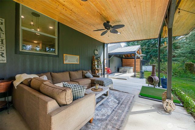 19410 Jim Creek Rd, Arlington, WA 98223