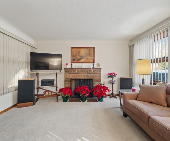 704 Amherst Avenue, Ann Arbor, MI 48105