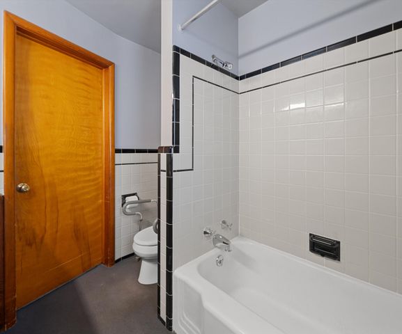 704 Amherst Avenue, Ann Arbor, MI 48105