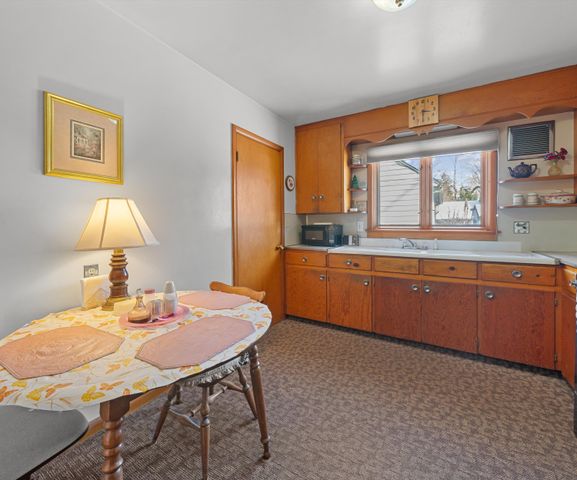 704 Amherst Avenue, Ann Arbor, MI 48105