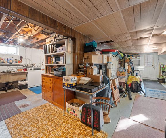 704 Amherst Avenue, Ann Arbor, MI 48105