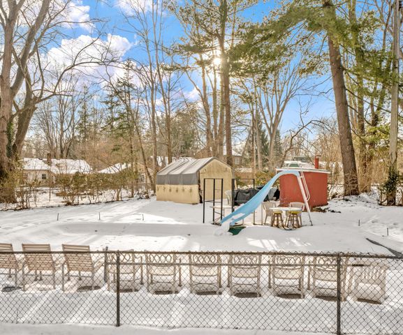 704 Amherst Avenue, Ann Arbor, MI 48105