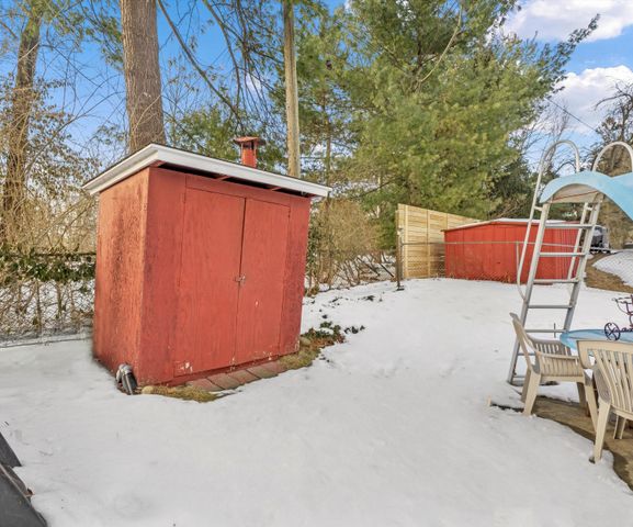 704 Amherst Avenue, Ann Arbor, MI 48105