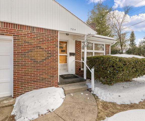 704 Amherst Avenue, Ann Arbor, MI 48105