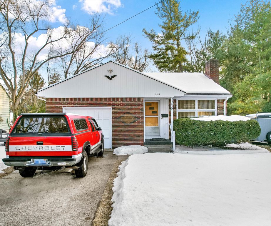 704 Amherst Avenue, Ann Arbor, MI 48105