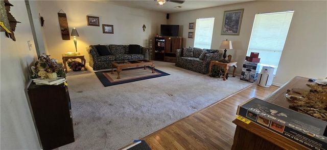 1937 Walden Park Drive, Snellville, GA 30078