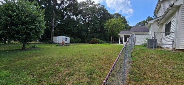 1937 Walden Park Drive, Snellville, GA 30078
