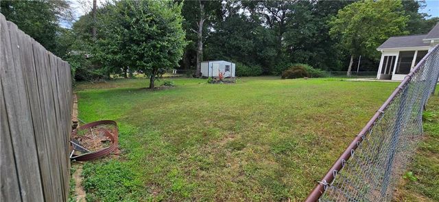 1937 Walden Park Drive, Snellville, GA 30078