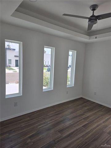 1506 W B Street, Mission, TX 78572