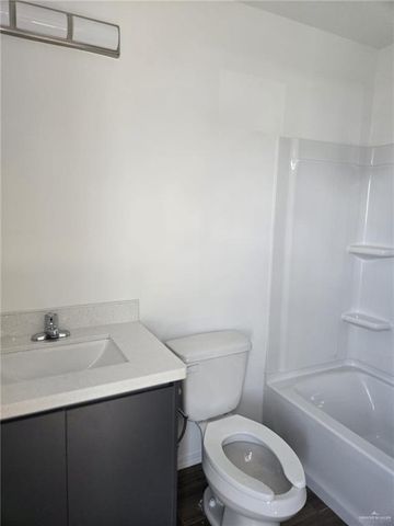 1506 W B Street, Mission, TX 78572