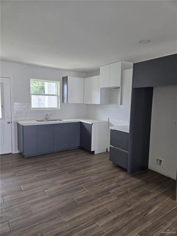 1506 W B Street, Mission, TX 78572