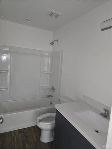 1506 W B Street, Mission, TX 78572