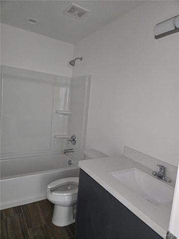 1506 W B Street, Mission, TX 78572