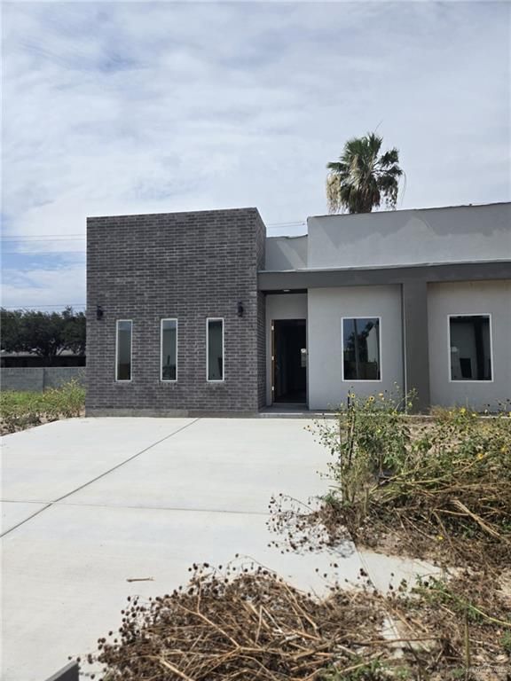 1506 W B Street, Mission, TX 78572