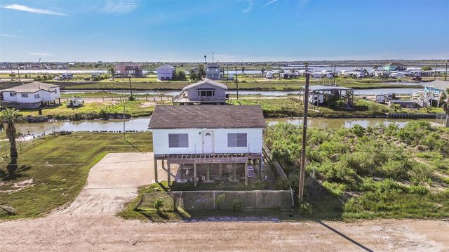 7016 E Hunter Drive, Hitchcock, TX 77563