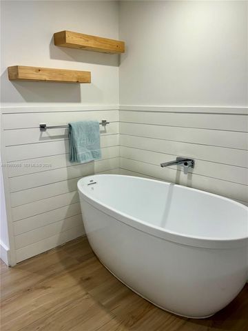 3 Grove Isle Dr C707, Miami, FL 33133