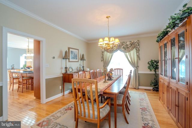 3 COLONIAL COURT, Plainsboro, NJ 08536