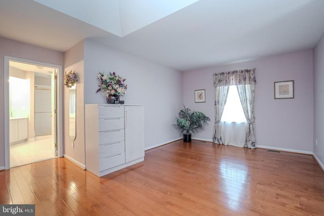 3 COLONIAL COURT, Plainsboro, NJ 08536