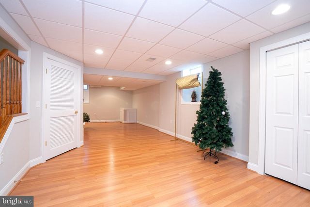 3 COLONIAL COURT, Plainsboro, NJ 08536