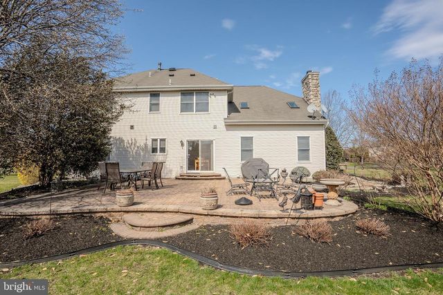 3 COLONIAL COURT, Plainsboro, NJ 08536