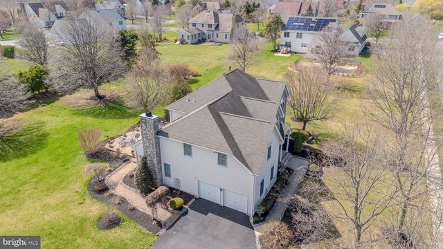 3 COLONIAL COURT, Plainsboro, NJ 08536