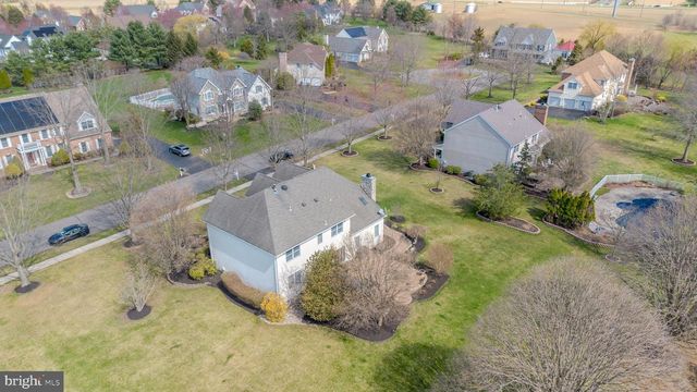 3 COLONIAL COURT, Plainsboro, NJ 08536