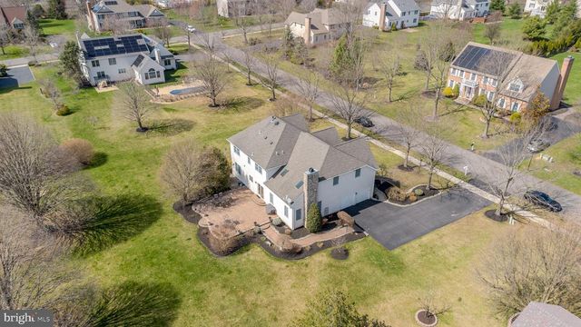 3 COLONIAL COURT, Plainsboro, NJ 08536