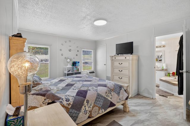 4355 Browning Branch Rd, Bethpage, TN 37022