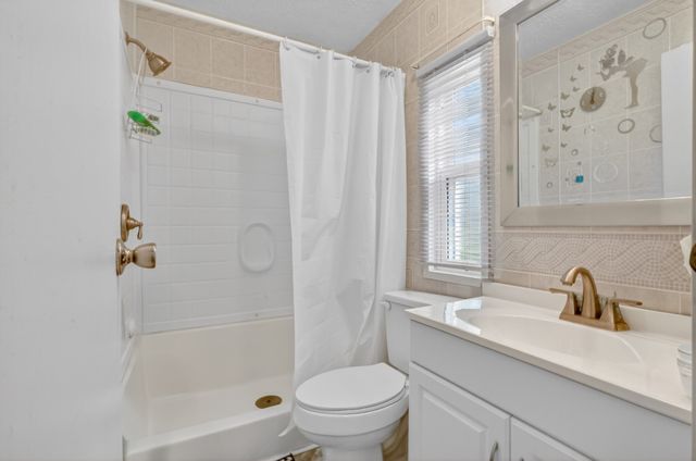 4355 Browning Branch Rd, Bethpage, TN 37022