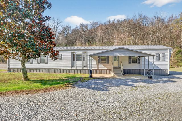 4355 Browning Branch Rd, Bethpage, TN 37022