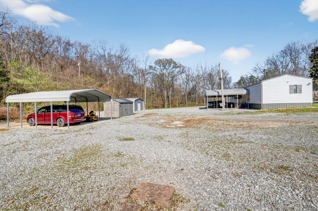 4355 Browning Branch Rd, Bethpage, TN 37022