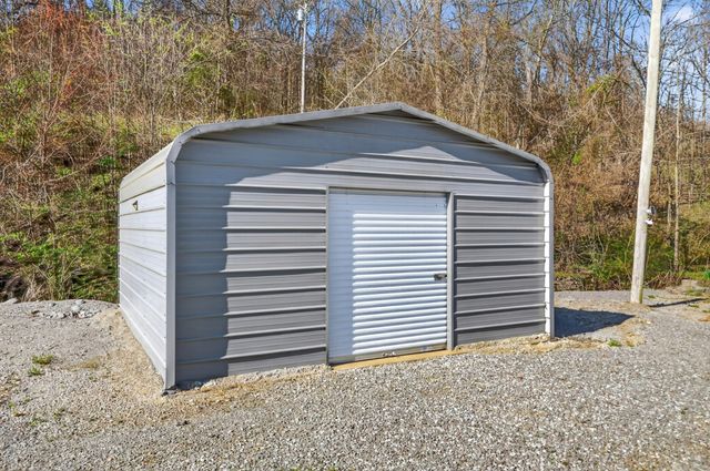 4355 Browning Branch Rd, Bethpage, TN 37022