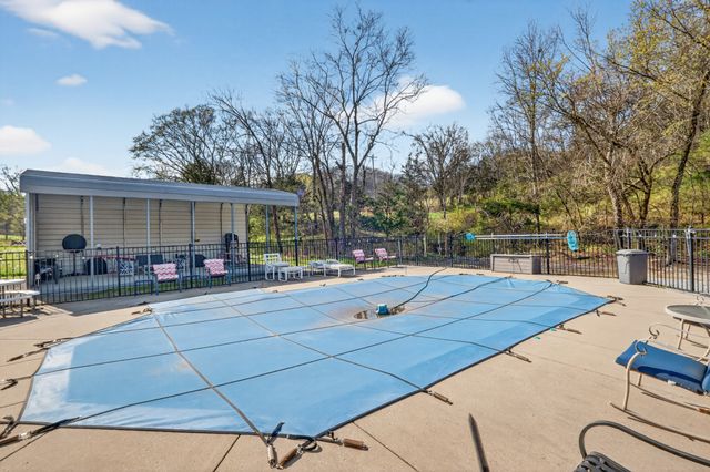 4355 Browning Branch Rd, Bethpage, TN 37022