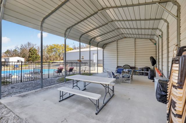 4355 Browning Branch Rd, Bethpage, TN 37022