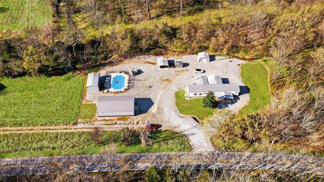 4355 Browning Branch Rd, Bethpage, TN 37022