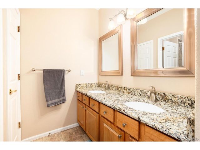 10541 Jaguar Gln, Lone Tree, CO 80124