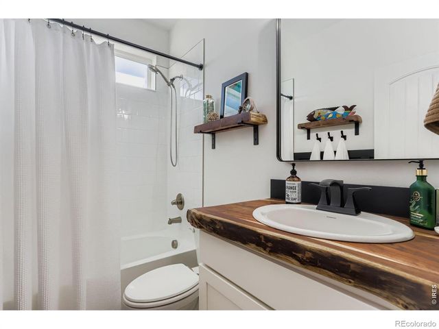 3198 Beaumont Boulevard, Mead, CO 80542