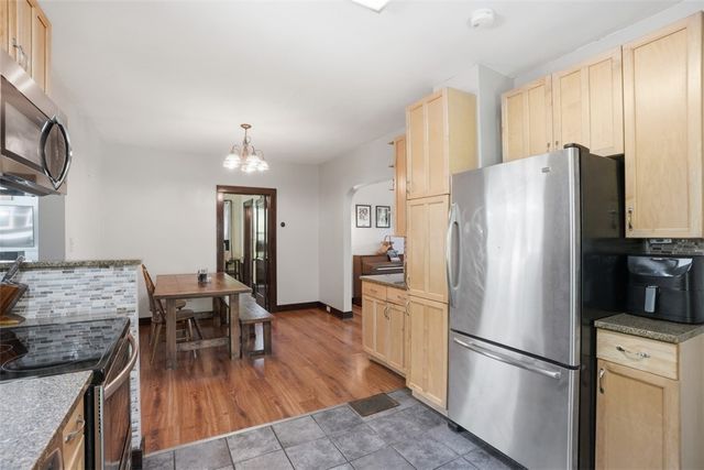 9 Speer Dr, Kennedy Twp, PA 15108