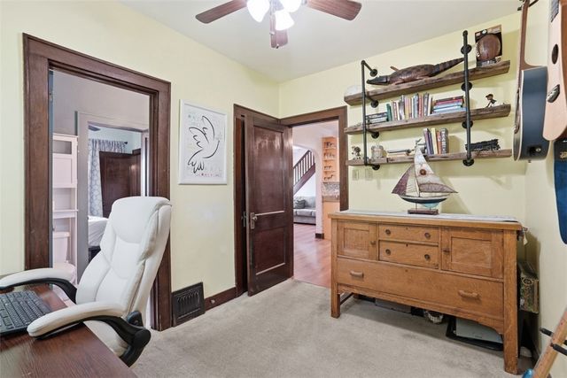 9 Speer Dr, Kennedy Twp, PA 15108