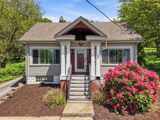 9 Speer Dr, Kennedy Twp, PA 15108