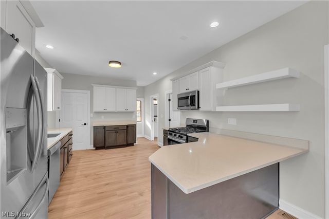 1330 W 67th Street, Cleveland, OH 44102