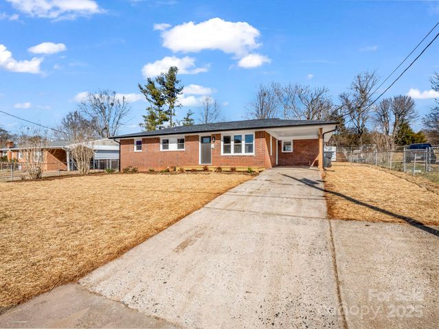 184 Sedgefield Drive, Forest City, NC 28043