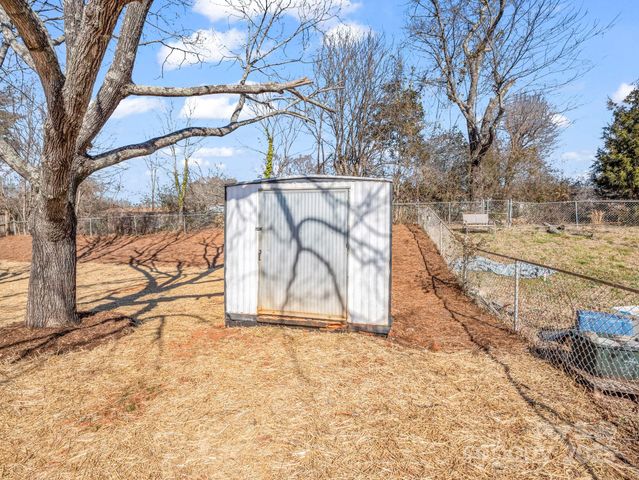 184 Sedgefield Drive, Forest City, NC 28043