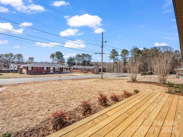 184 Sedgefield Drive, Forest City, NC 28043