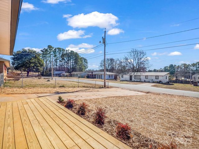 184 Sedgefield Drive, Forest City, NC 28043