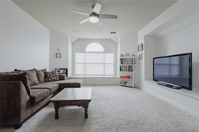 254 Cox Drive, Fate, TX 75087